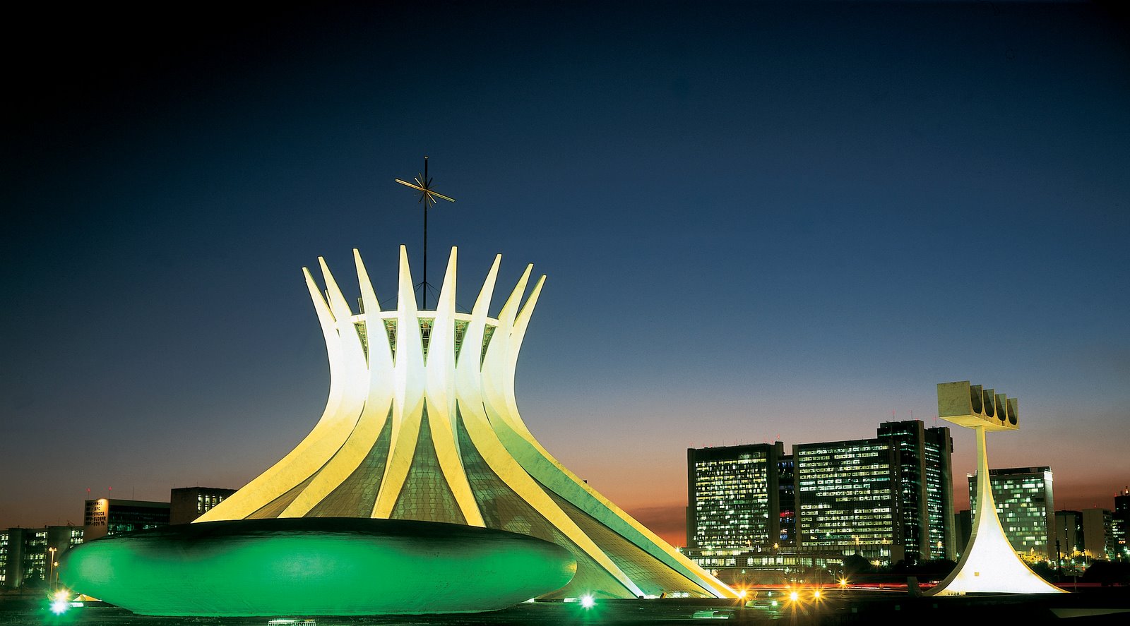 The Cathedral of Brasilia, архитектура
