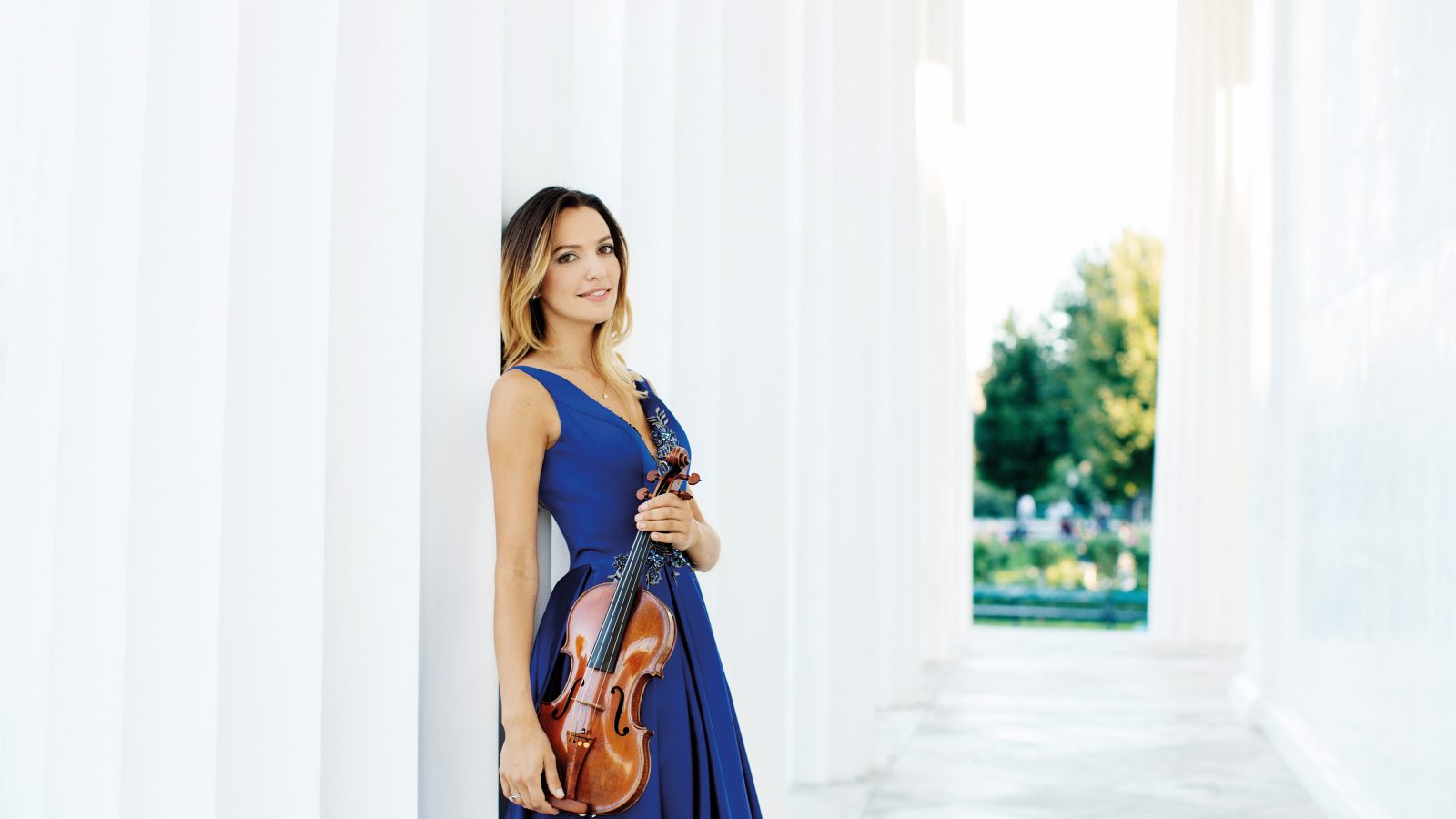 Сара МакЕлрави и Ни Фан с общ концерт в София