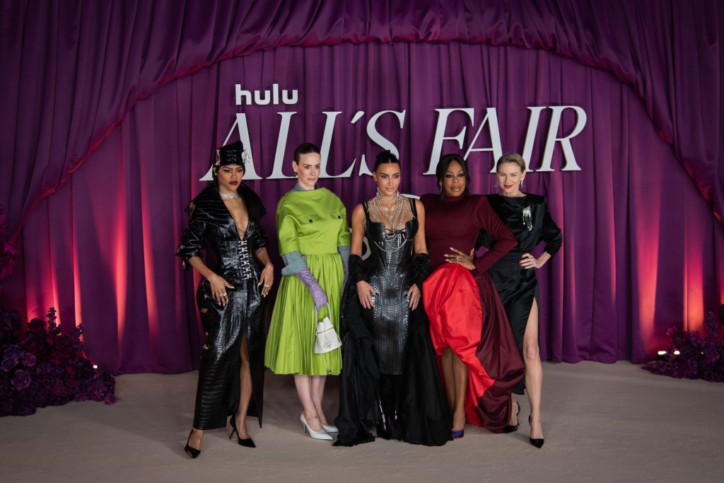 Сериалът All’s Fair – наричат го „престъпление срещу телевизията“